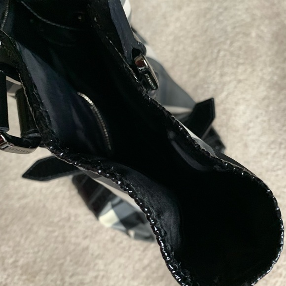 Large Burberry tote - Picture 3 of 16